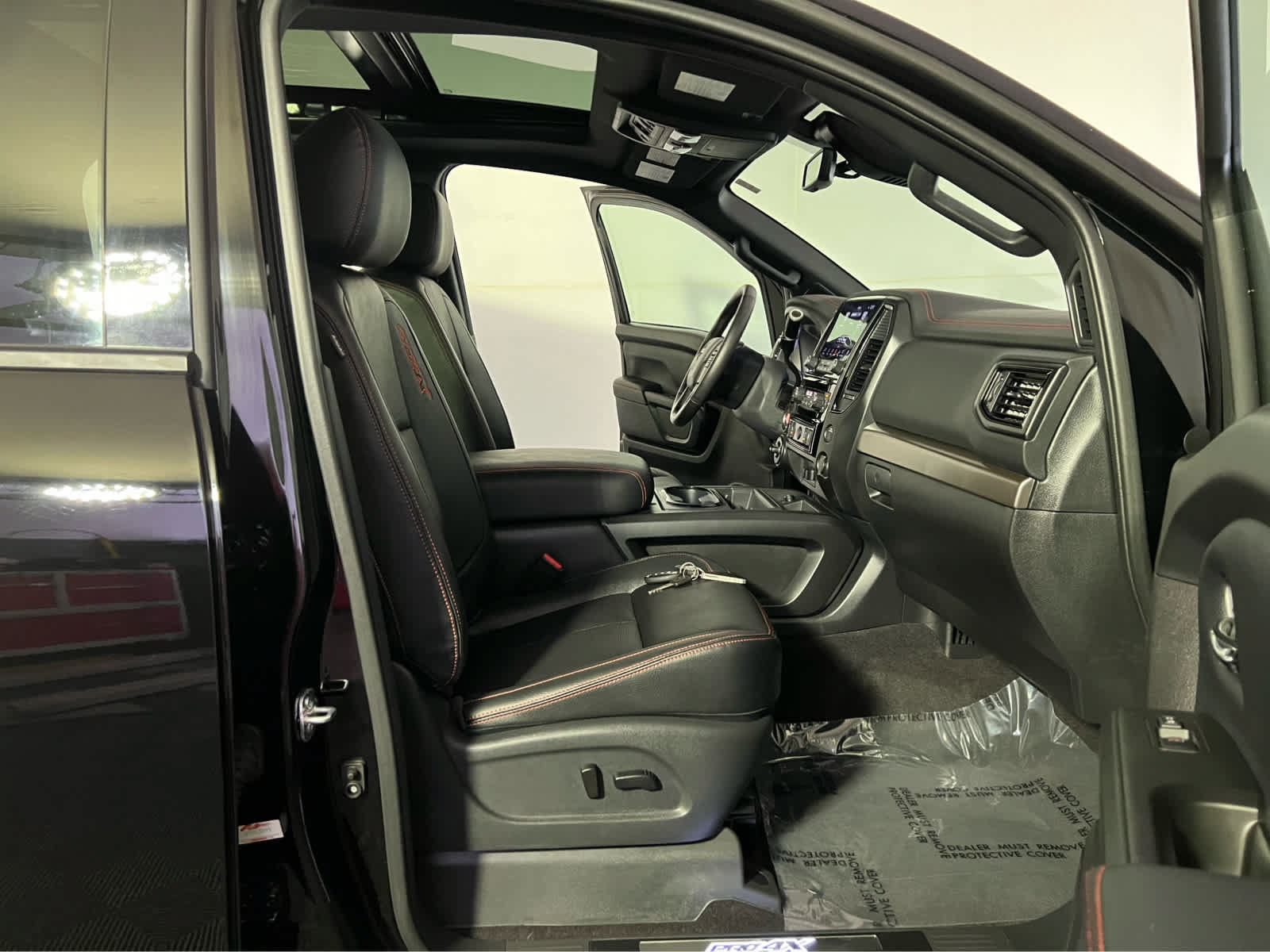 Certified 2024 Nissan Titan PRO-4X w/ Pro-4x Convenience Package AWD/4WD image 28
