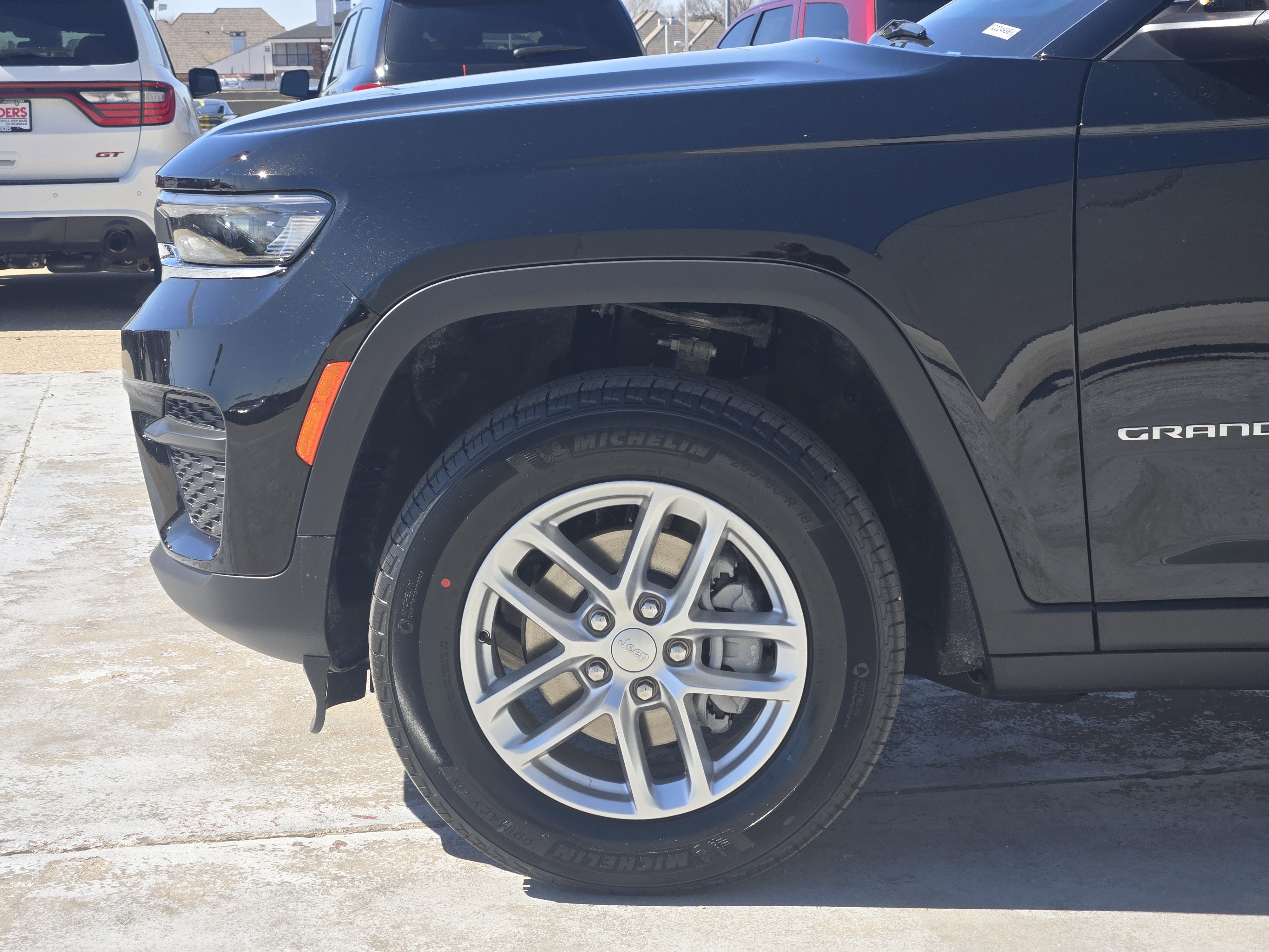 New 2026 Jeep Grand Cherokee Laredo X image 5