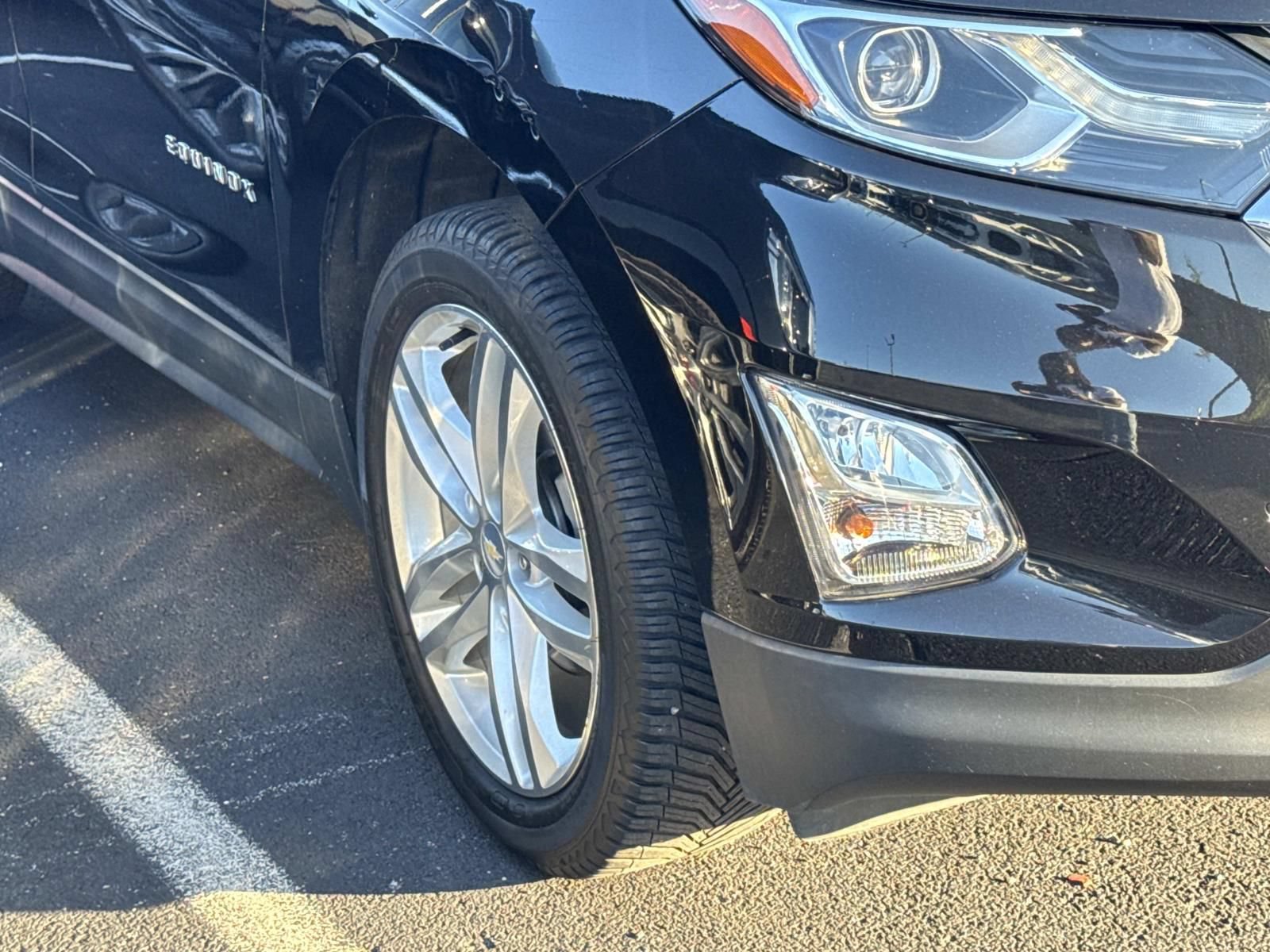 Used 2018 Chevrolet Equinox Premier AWD/4WD image 5