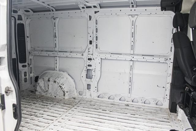 Used 2023 RAM ProMaster 2500 w/ Safety Group FWD image 17
