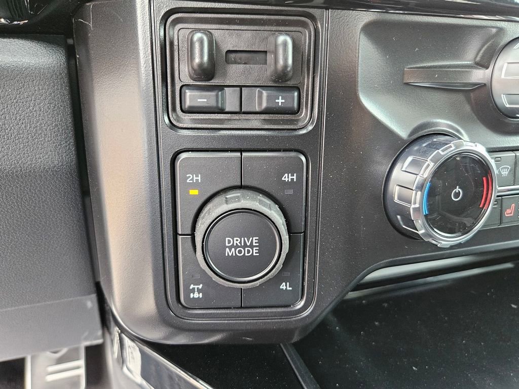 New 2026 Ford F250 Lariat w/ Black Appearance Package image 20