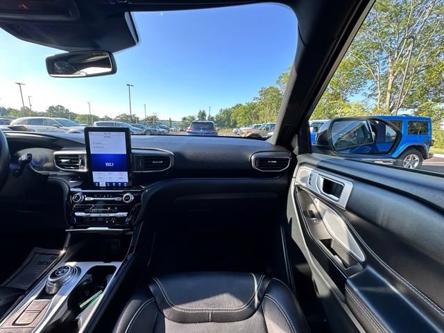 Used 2022 Ford Explorer ST w/ Equipment Group 401A AWD/4WD image 31