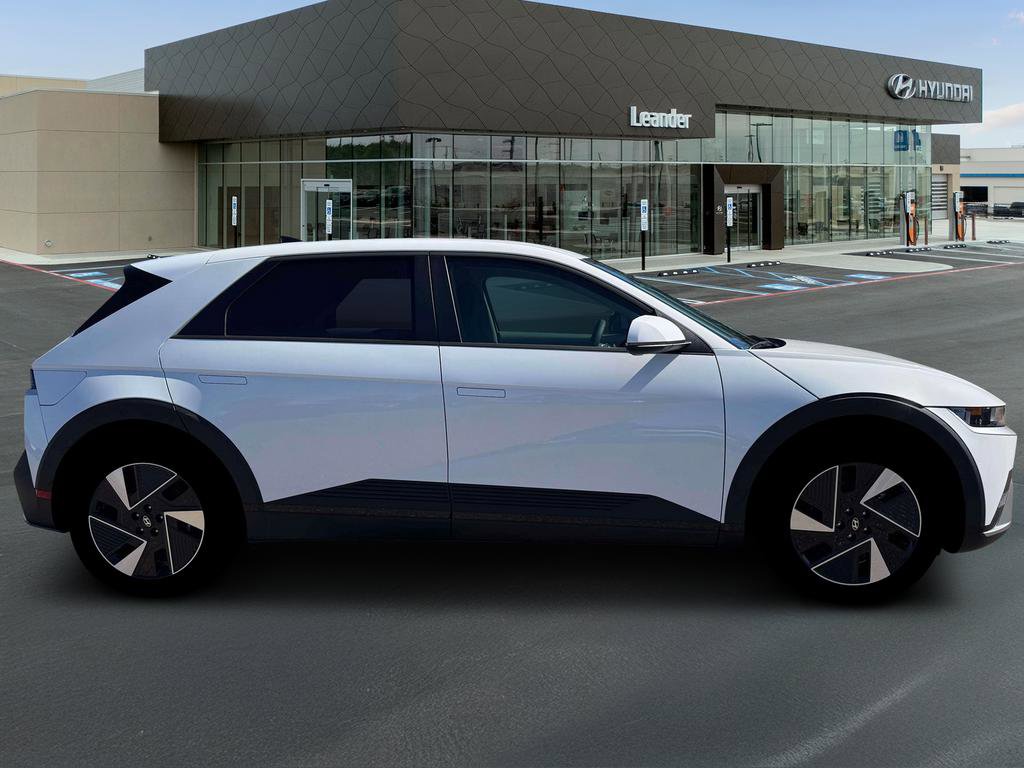 New 2026 Hyundai Ioniq 5 SE image 9