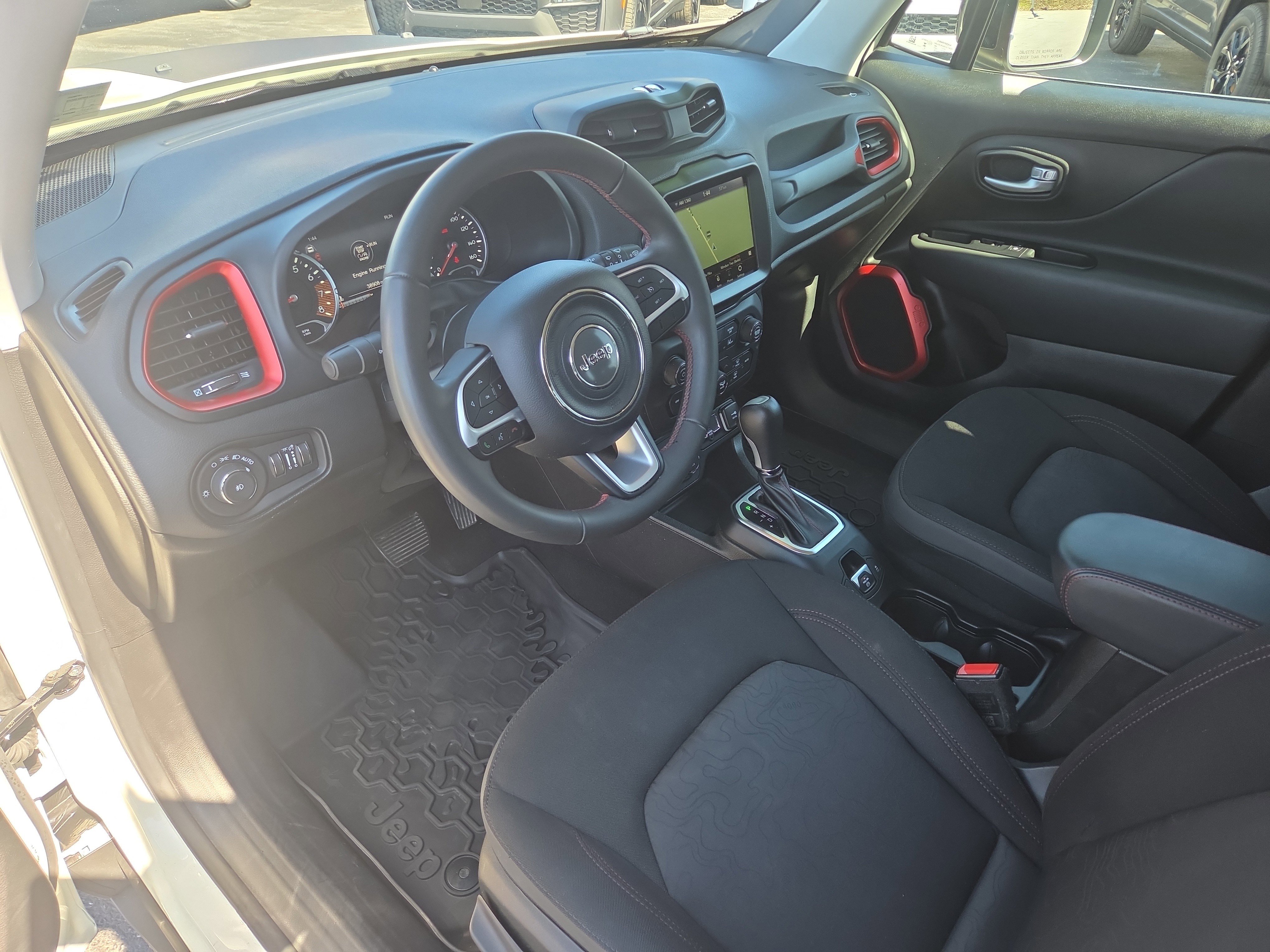 Certified 2023 Jeep Renegade Trailhawk AWD/4WD image 15