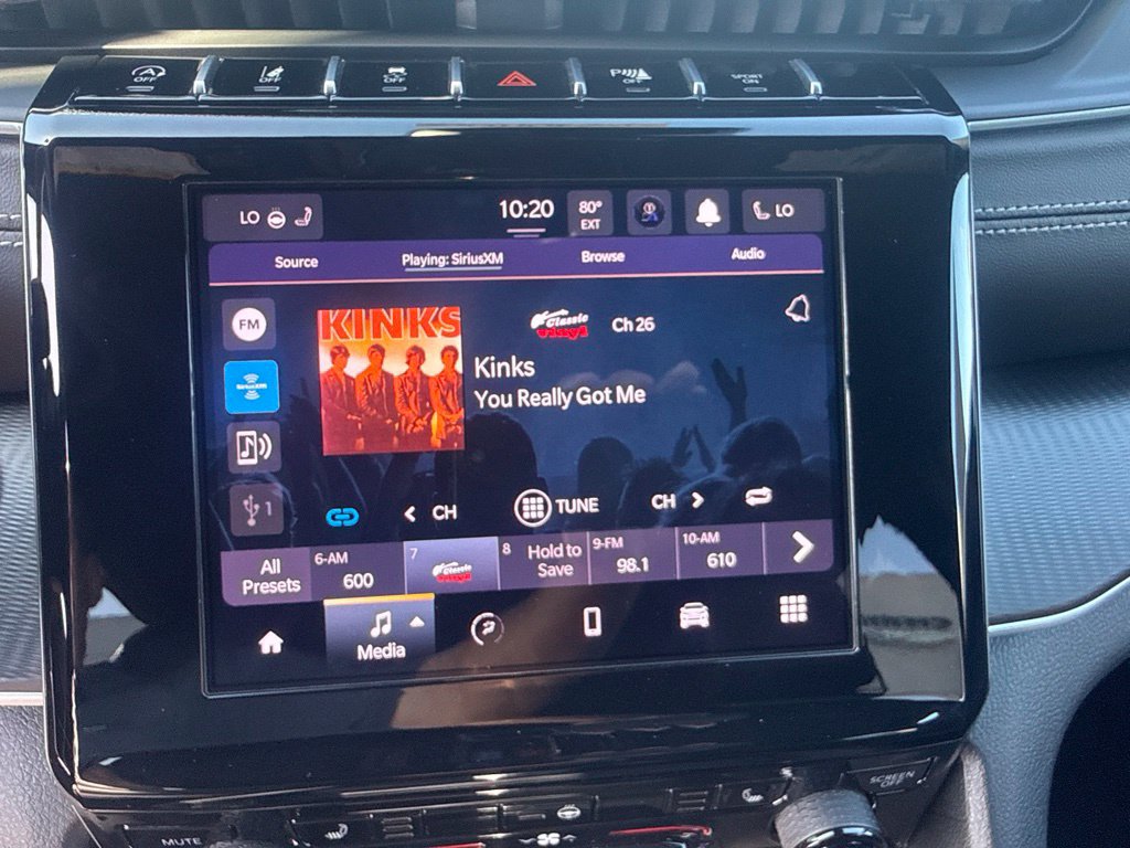 Certified 2025 Jeep Grand Cherokee Altitude AWD/4WD image 22