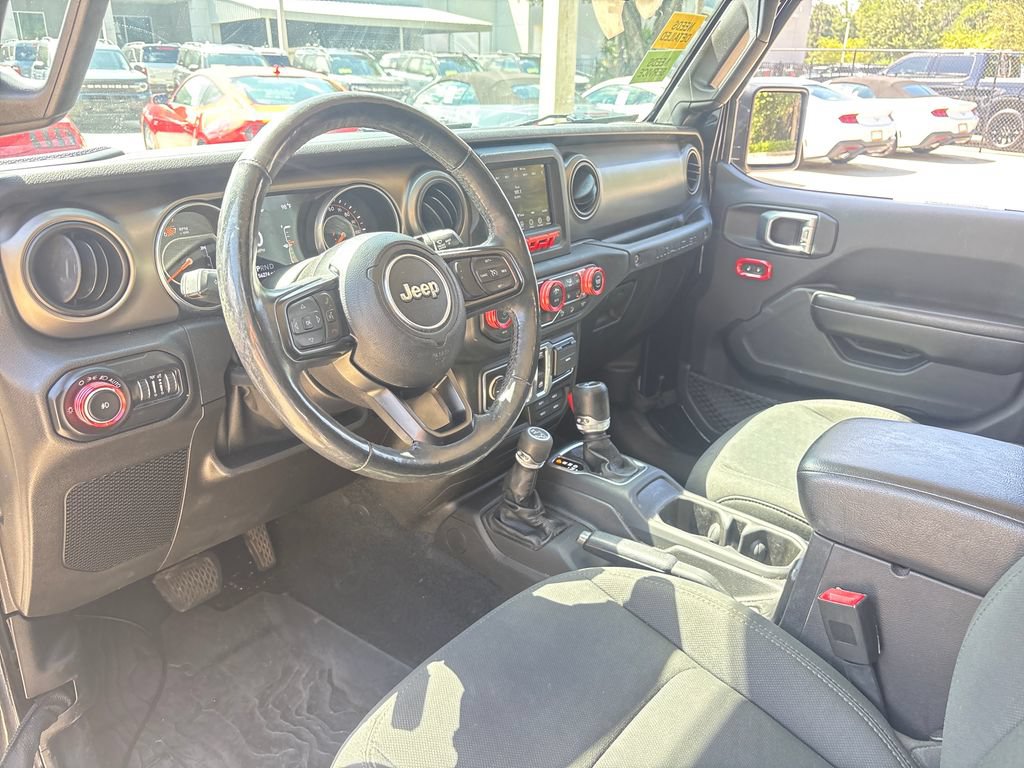 Used 2019 Jeep Wrangler Sport AWD/4WD image 6