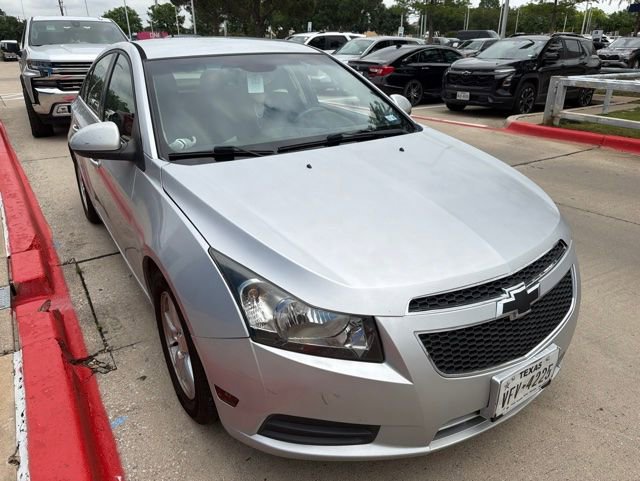 Used 2012 Chevrolet Cruze LT FWD image 3