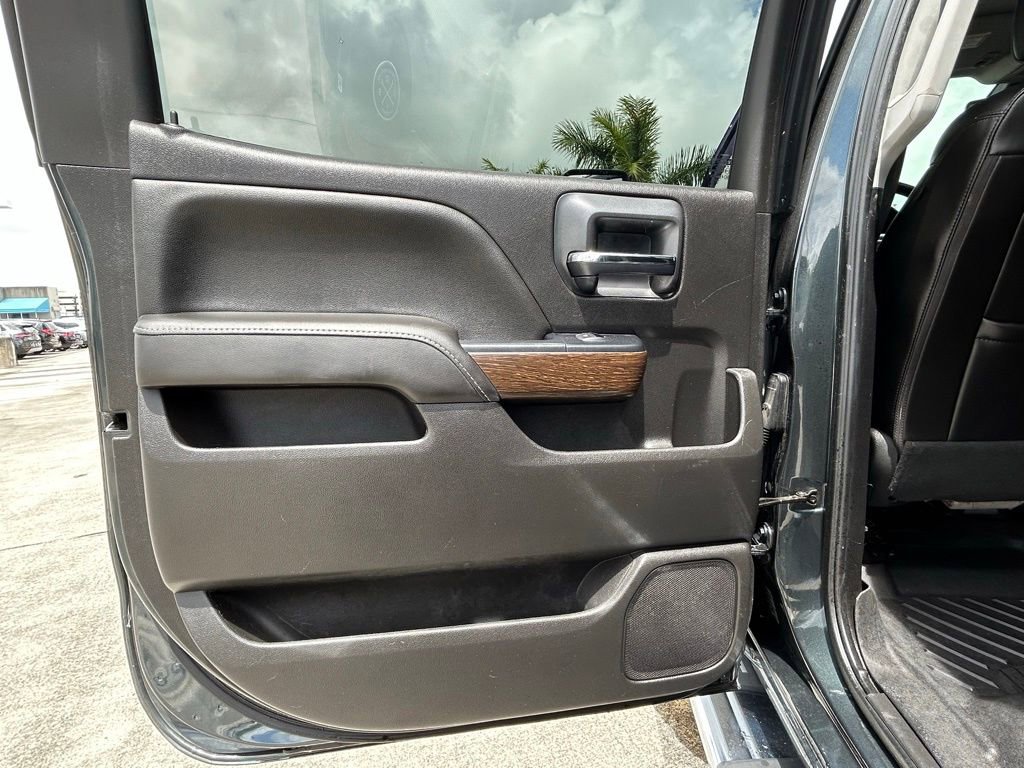 Used 2017 GMC Sierra 3500 Denali w/ Duramax Plus Package image 57