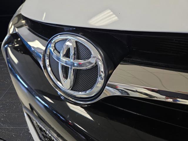 Used 2017 Toyota Camry XSE image 33