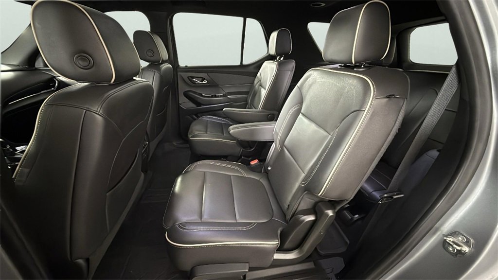 Used 2023 Chevrolet Traverse Premier w/ Redline Edition image 31