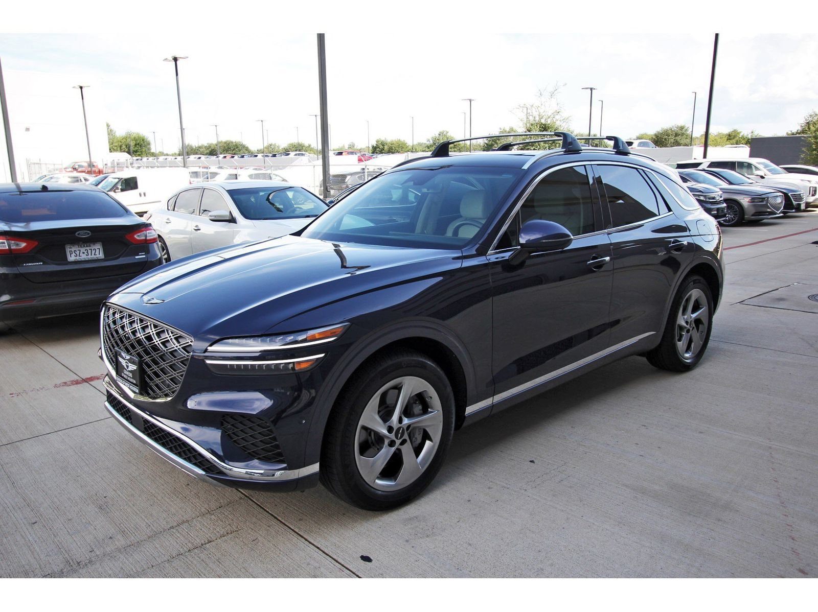 Used 2026 Genesis GV70 2.5T Advanced AWD/4WD image 4