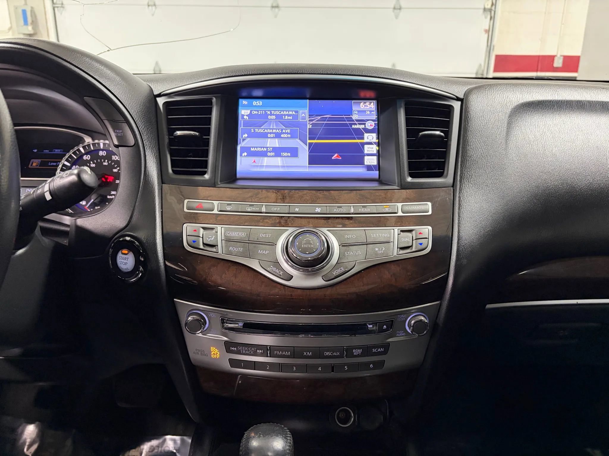 Used 2013 INFINITI JX35 AWD w/ Premium Pkg image 40