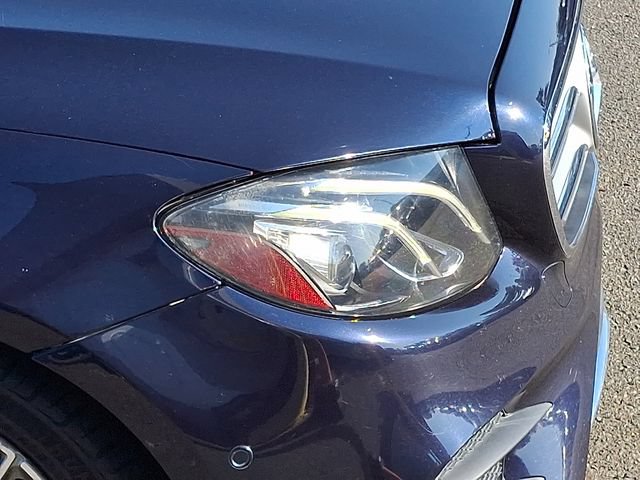 Used 2017 Mercedes-Benz E 300 image 30