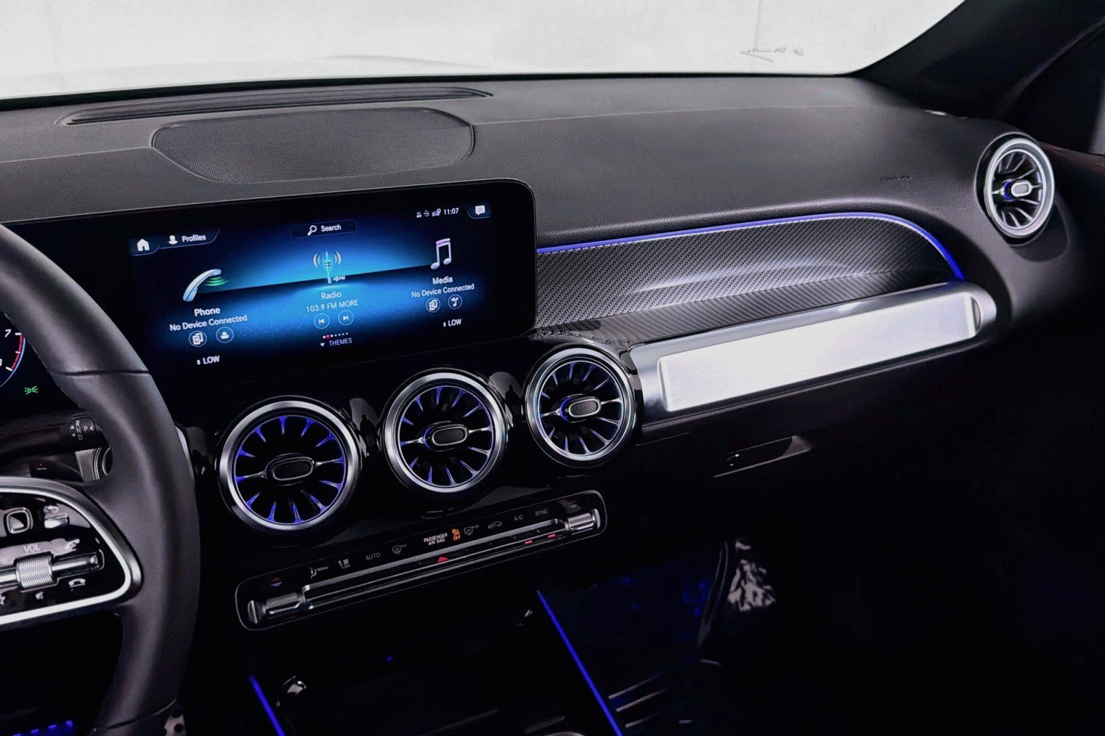 Used 2022 Mercedes-Benz GLB 250 image 19