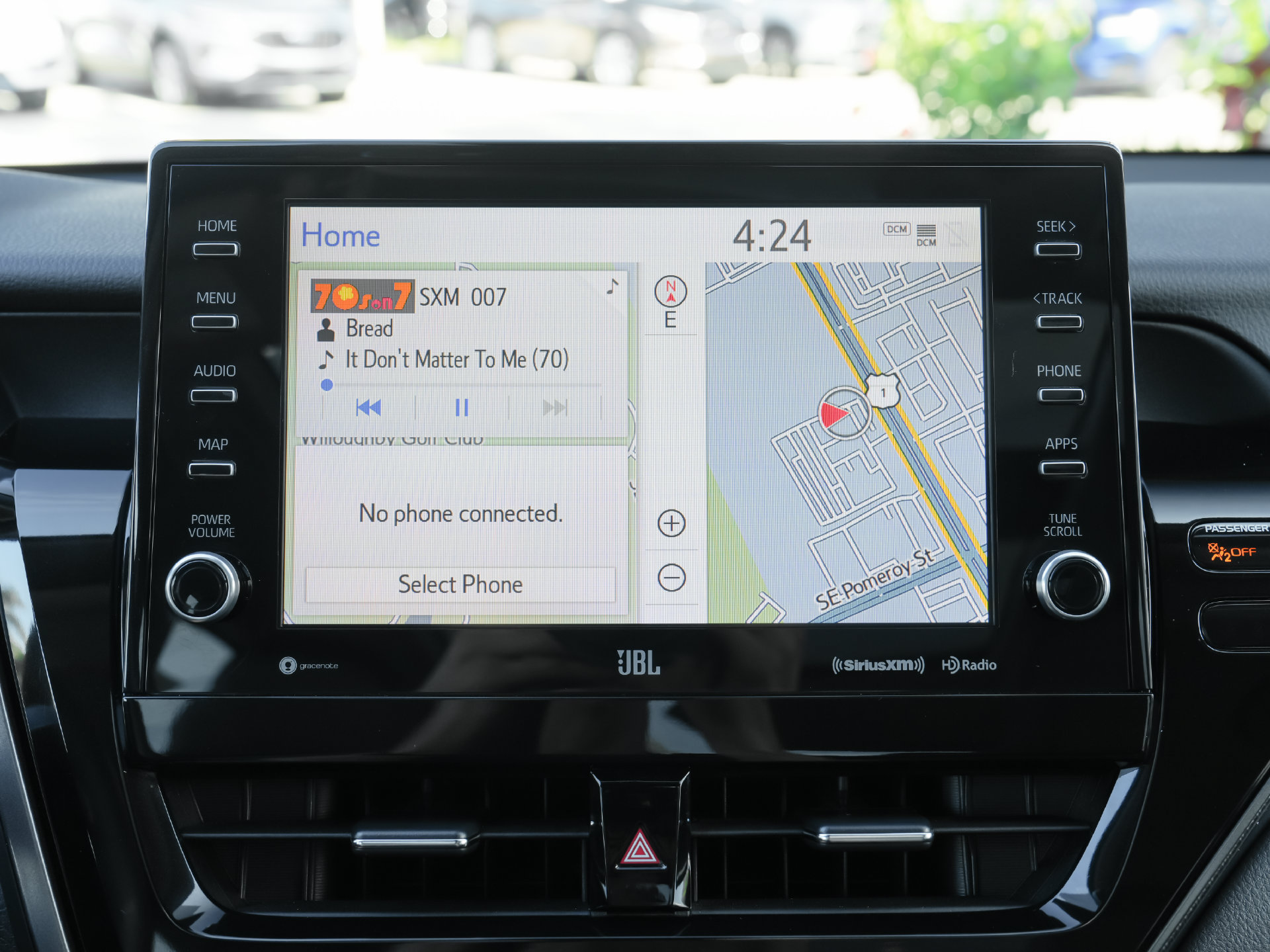Used 2022 Toyota Camry XSE w/ Navigation Package FWD image 16