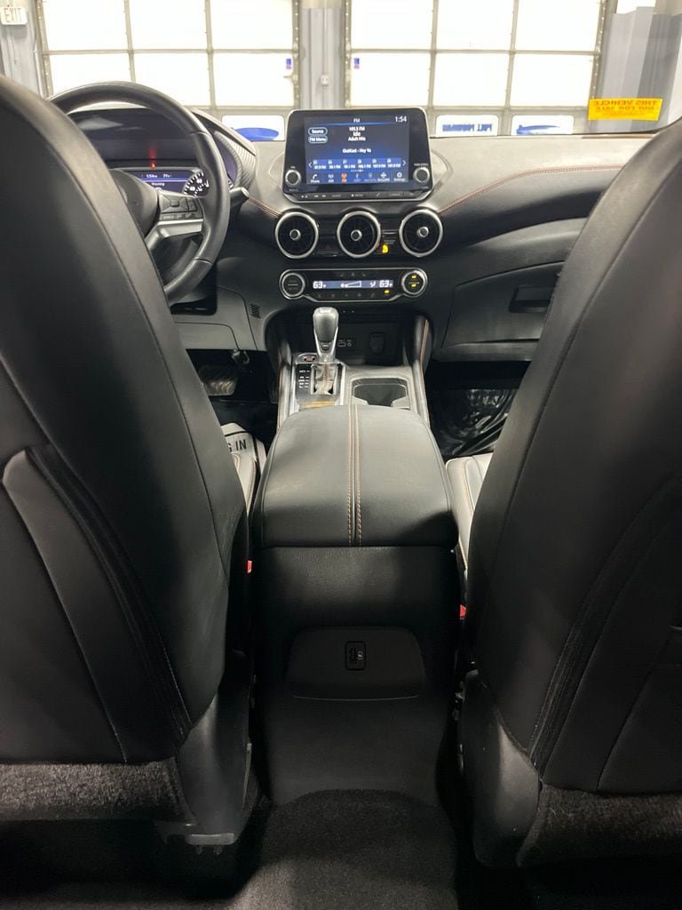 Used 2023 Nissan Sentra SR w/ SR Premium Package FWD image 35