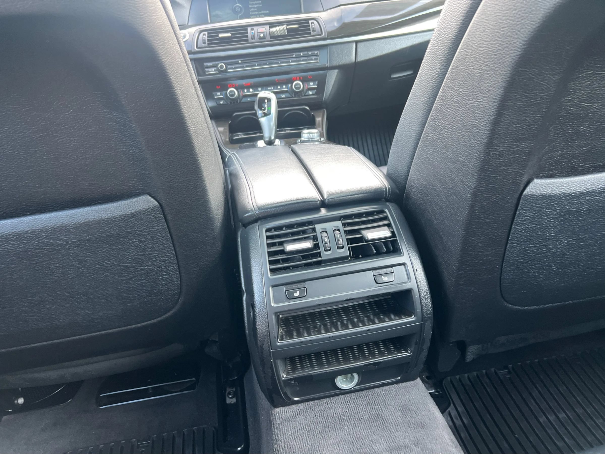 Used 2011 BMW 535i xDrive Sedan AWD/4WD image 21