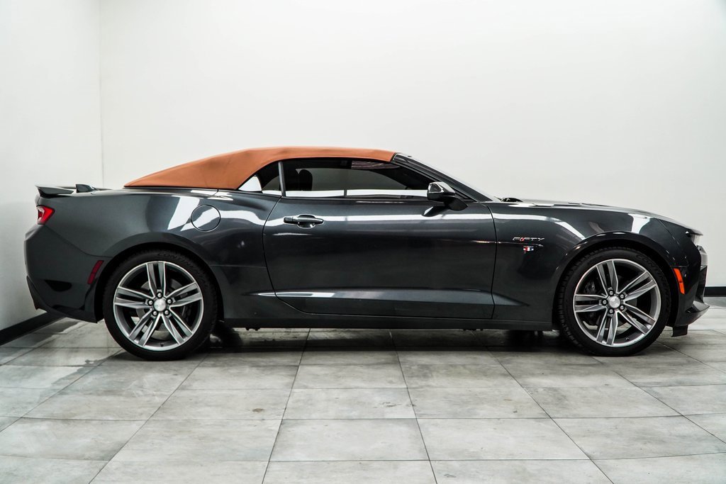 Used 2017 Chevrolet Camaro SS image 11
