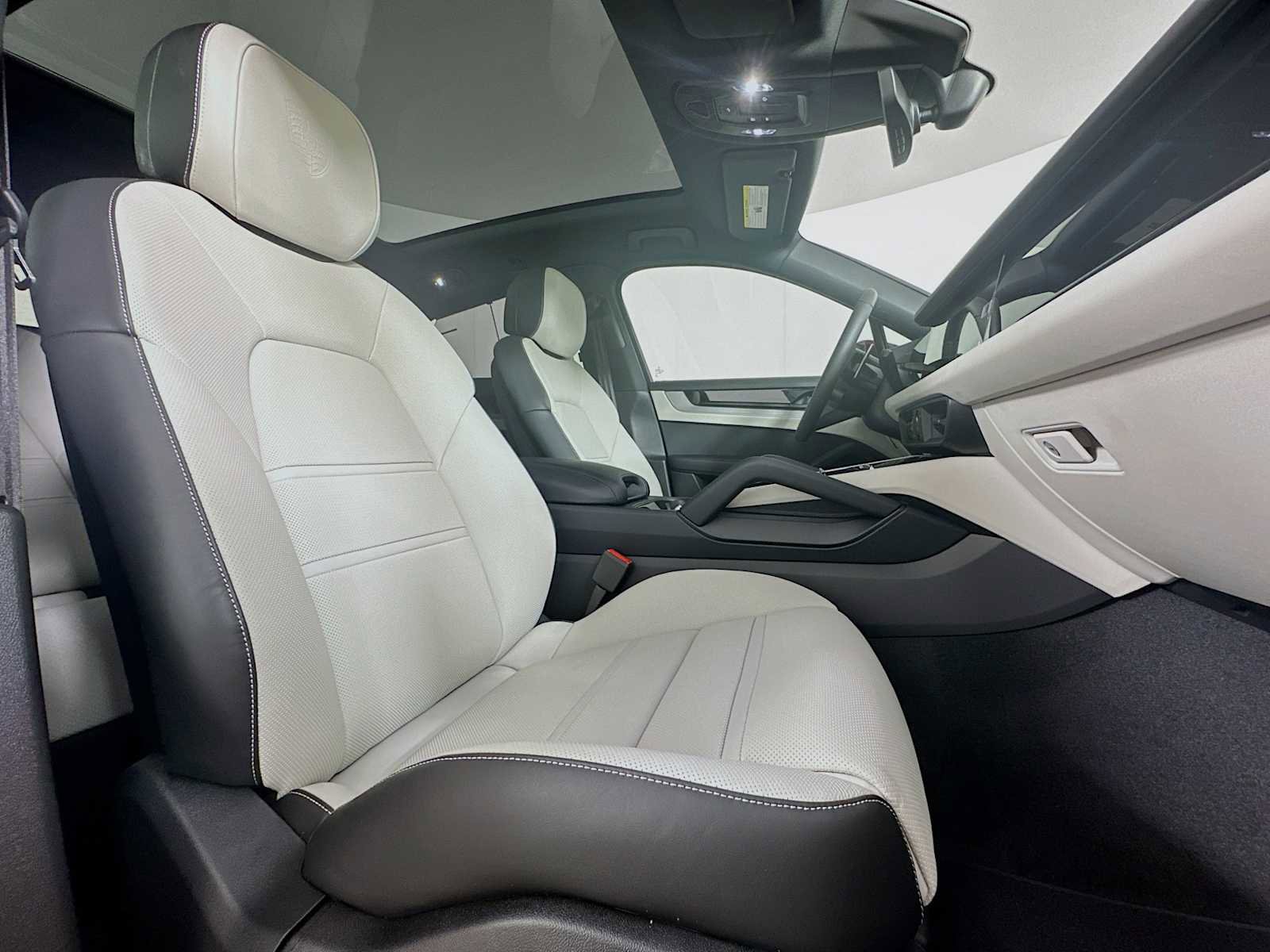 New 2026 Porsche Cayenne Coupe image 30