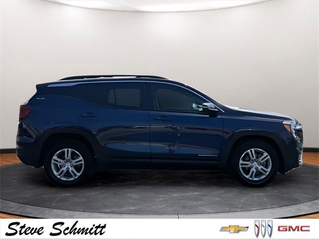 Certified 2023 GMC Terrain SLE w/ Driver Convenience Package image 10