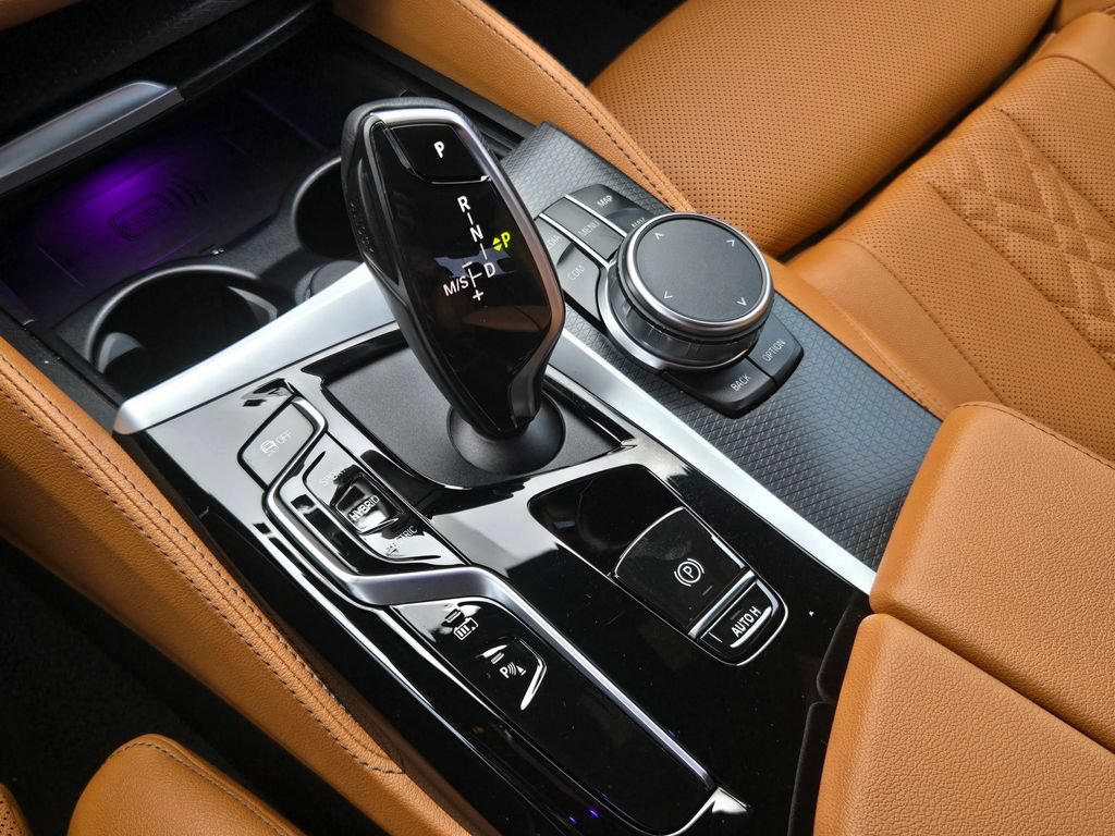 Used 2023 BMW 530e w/ M Sport Package RWD image 21