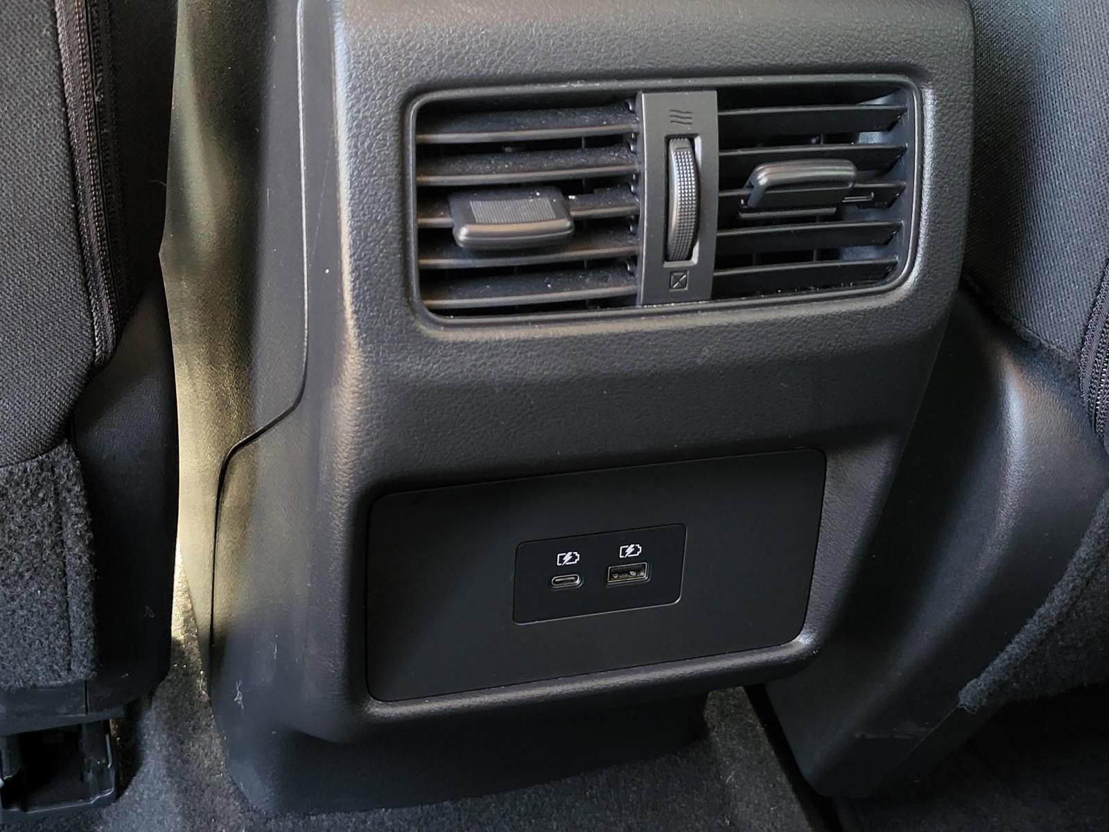 Used 2023 Nissan Rogue SV image 20