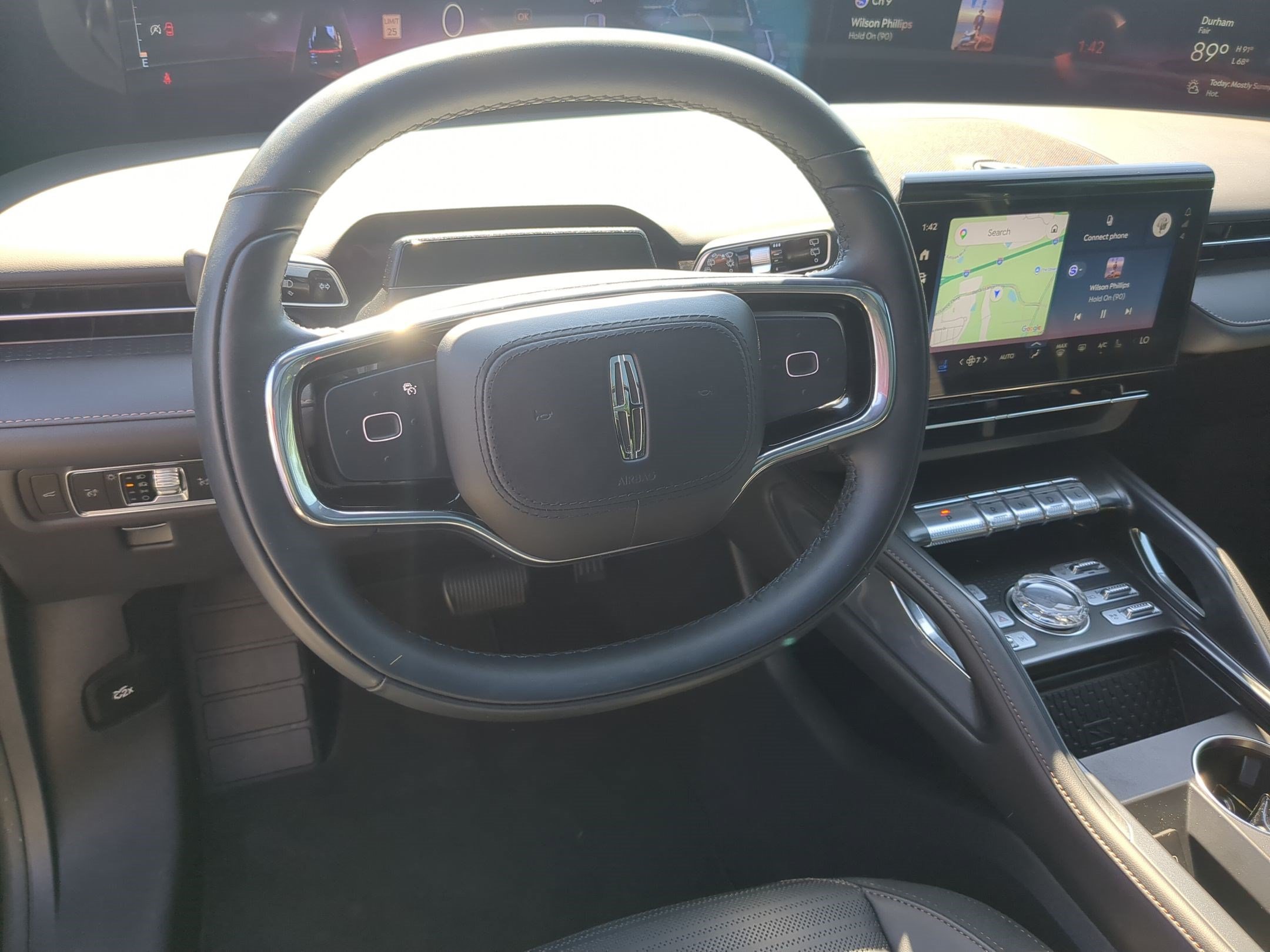 Used 2025 Lincoln Nautilus Reserve w/ Jet Appearance Package AWD/4WD image 18