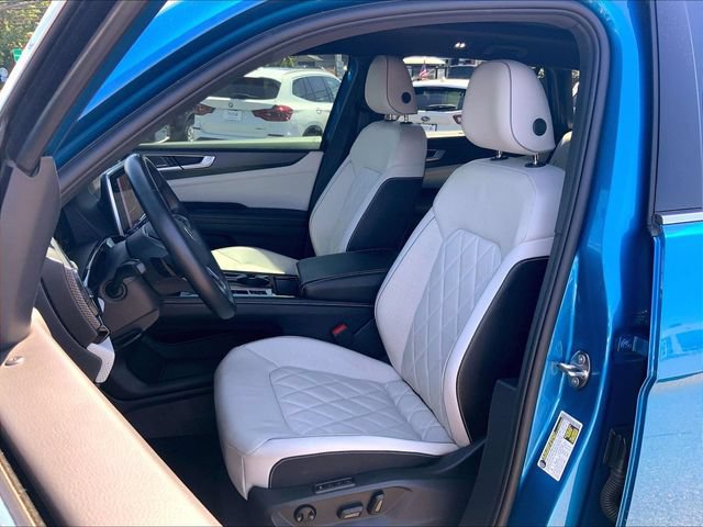 Certified 2024 Volkswagen Atlas Cross Sport SEL Premium R-Line AWD/4WD image 5