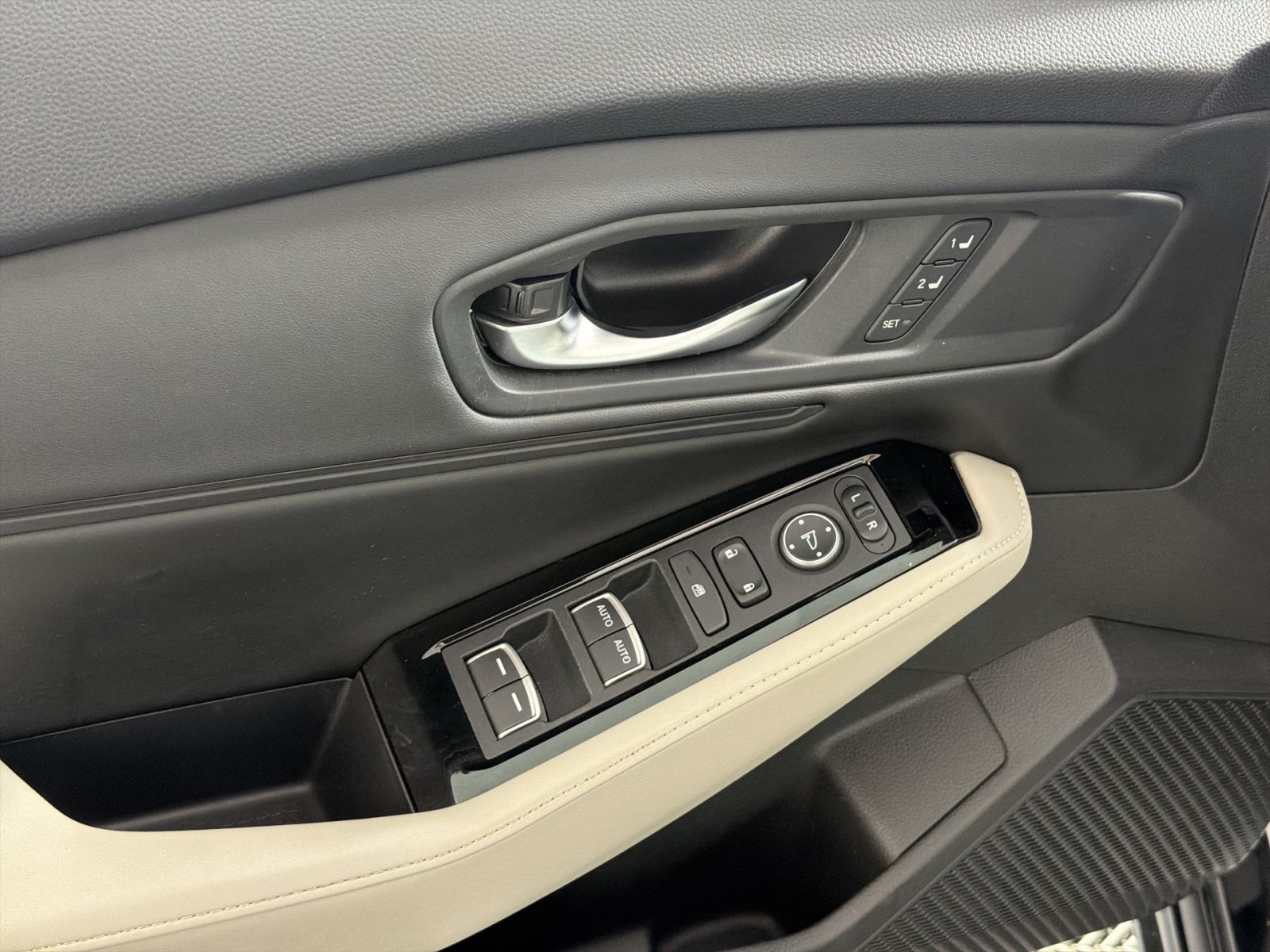 Used 2023 Honda Accord Touring image 23