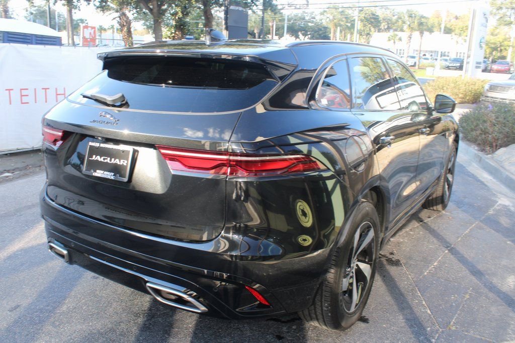 Used 2024 Jaguar F-PACE R-Dynamic S AWD/4WD image 7