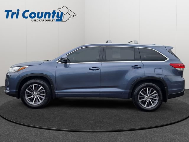 Certified 2017 Toyota Highlander XLE AWD/4WD image 5