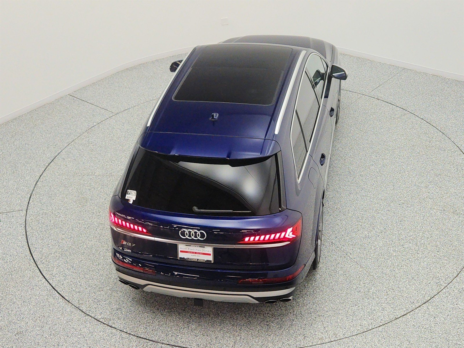 Used 2023 Audi SQ7 Premium Plus AWD/4WD image 27