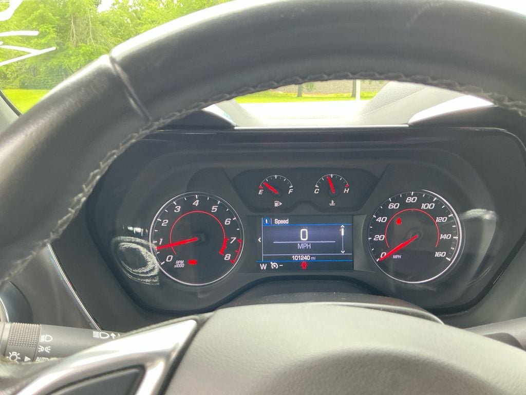 Used 2021 Chevrolet Camaro LS RWD image 16