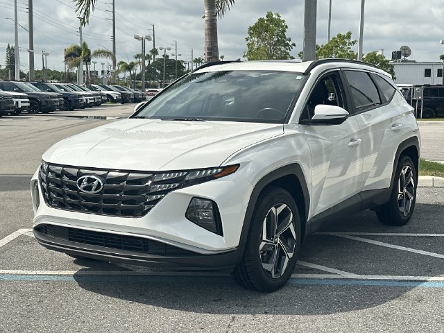 Used 2023 Hyundai Tucson SEL w/ Convenience Package AWD/4WD image 3