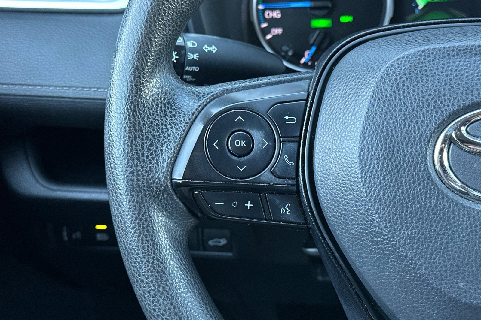 Used 2022 Toyota RAV4 XLE w/ Convenience Package image 31