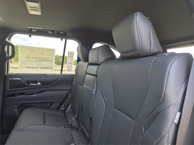 New 2026 Lexus LX 600 4WD w/ Luxury Package image 18