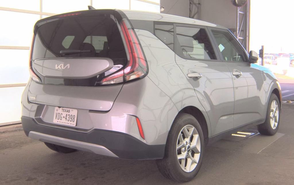 Used 2024 Kia Soul LX w/ Option Group 015 image 3
