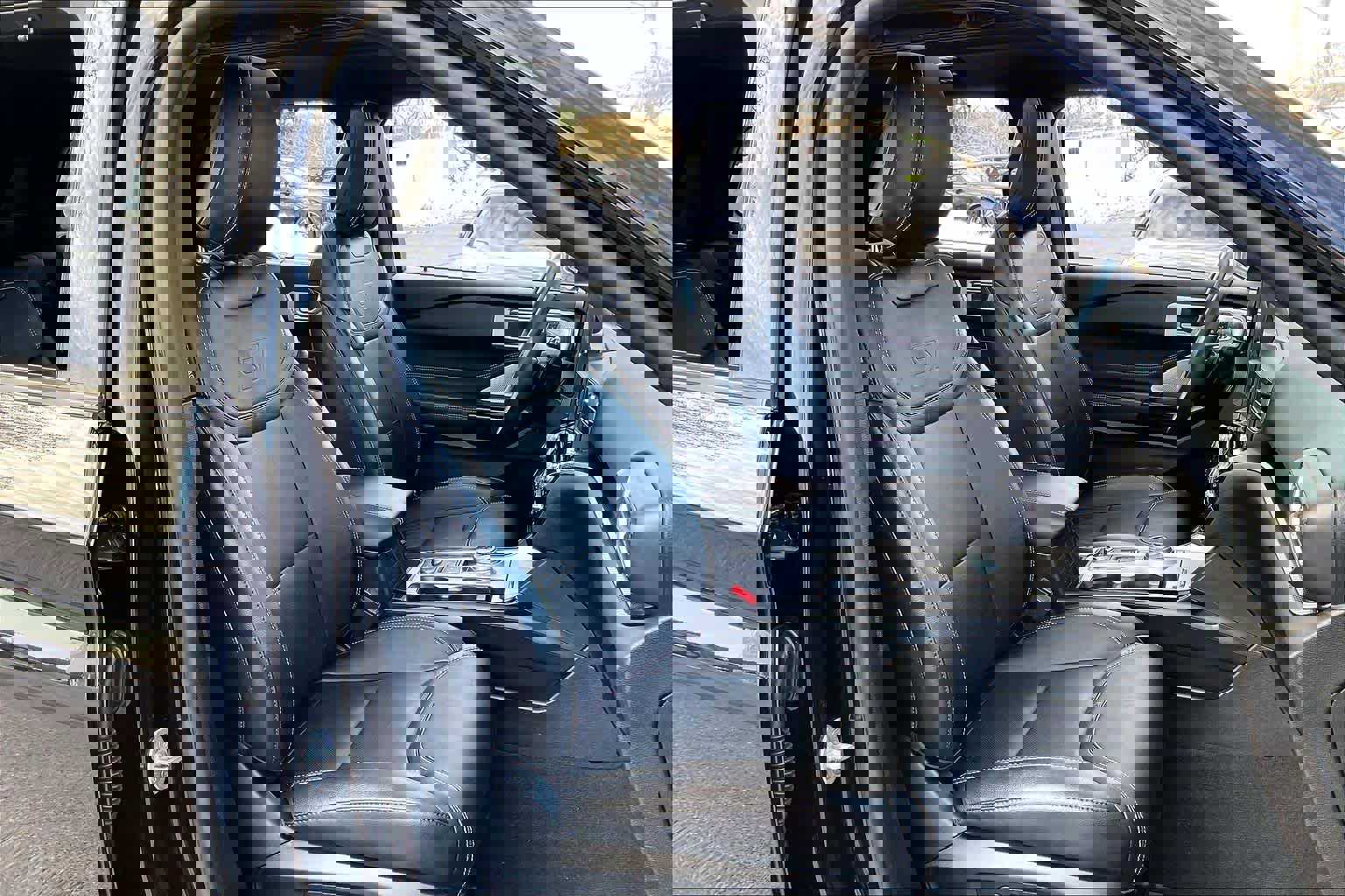 Used 2023 Ford Explorer ST w/ Equipment Group 401A image 9