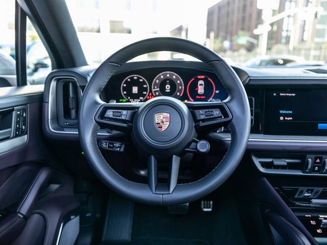 Certified 2025 Porsche Cayenne S AWD/4WD image 6