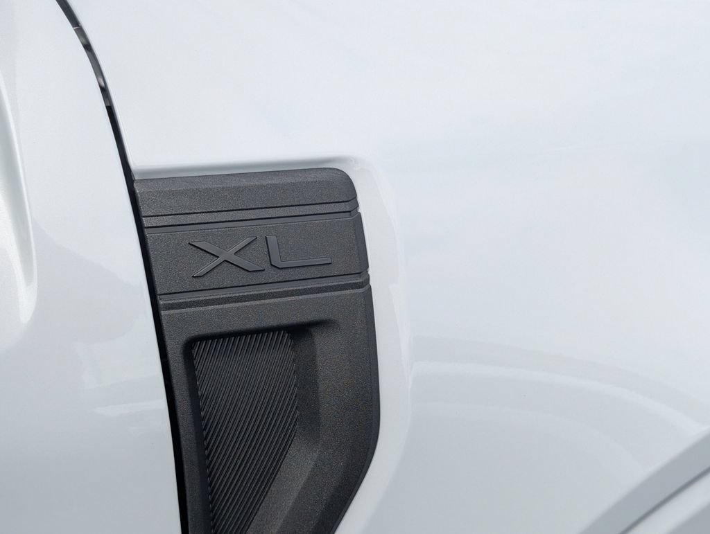 New 2026 Ford Maverick XL FWD image 16
