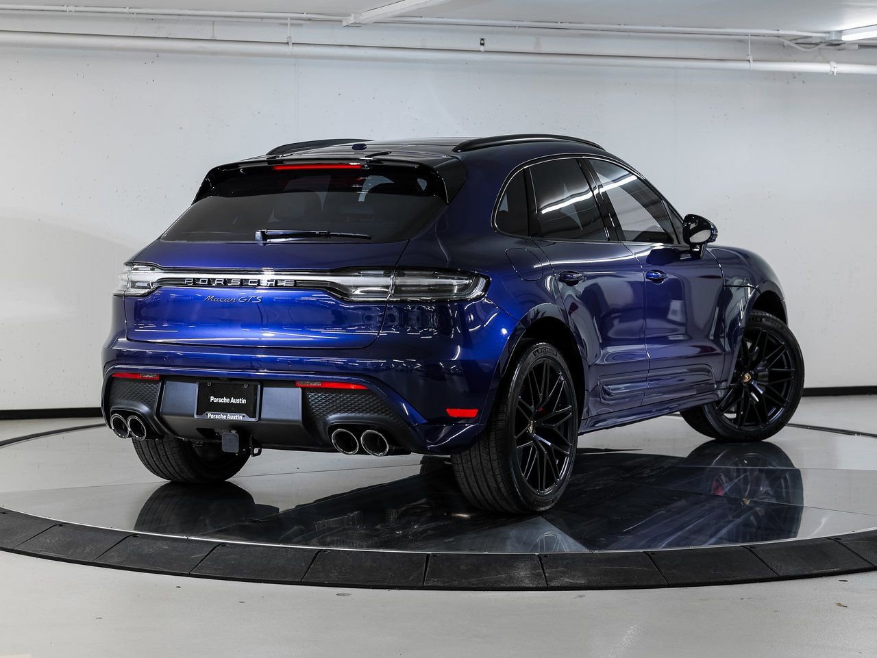 New 2026 Porsche Macan GTS AWD/4WD image 7