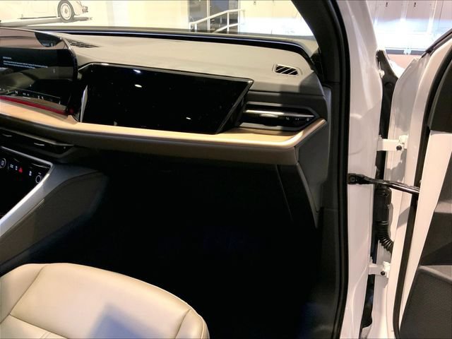 Certified 2025 Audi Q5 Premium w/ Convenience Package AWD/4WD image 21