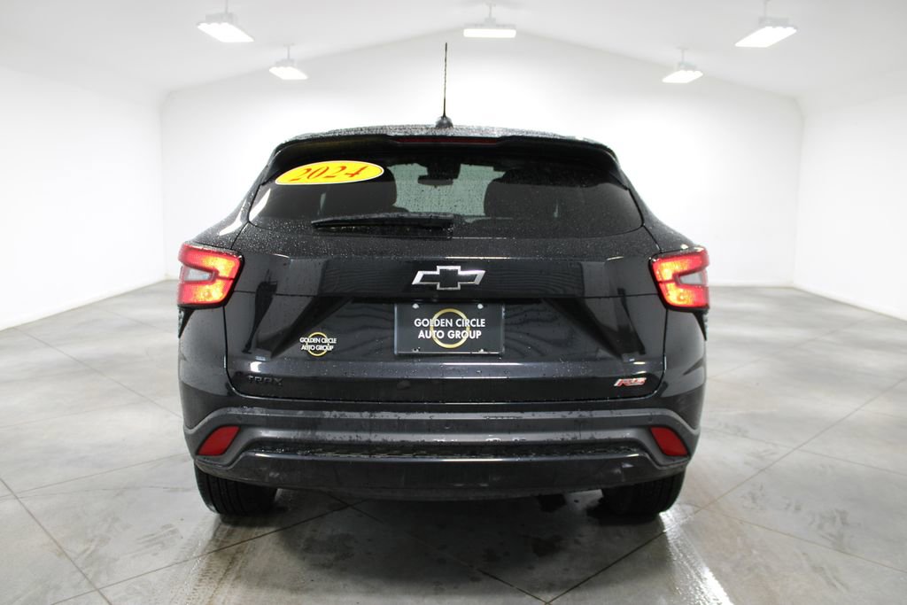 Used 2024 Chevrolet Trax RS w/ Driver Confidence Package image 9