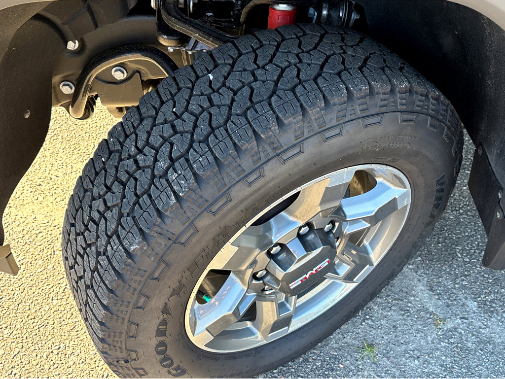 New 2025 GMC Sierra 2500 SLT w/ SLT Premium Package image 28