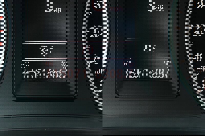 Used 2013 Volkswagen Tiguan S image 7