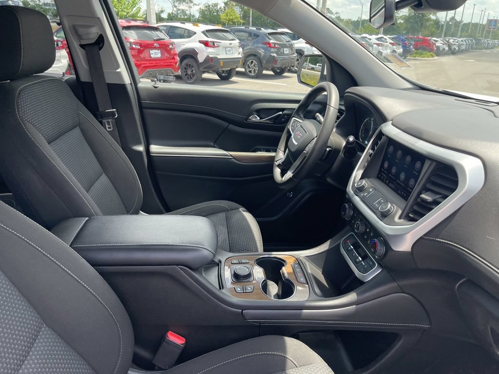 Used 2022 GMC Acadia SLE w/ Driver Convenience Package FWD image 34