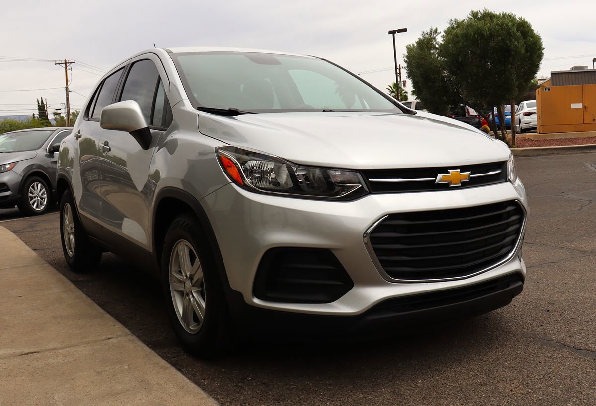 Used 2020 Chevrolet Trax LS FWD image 18