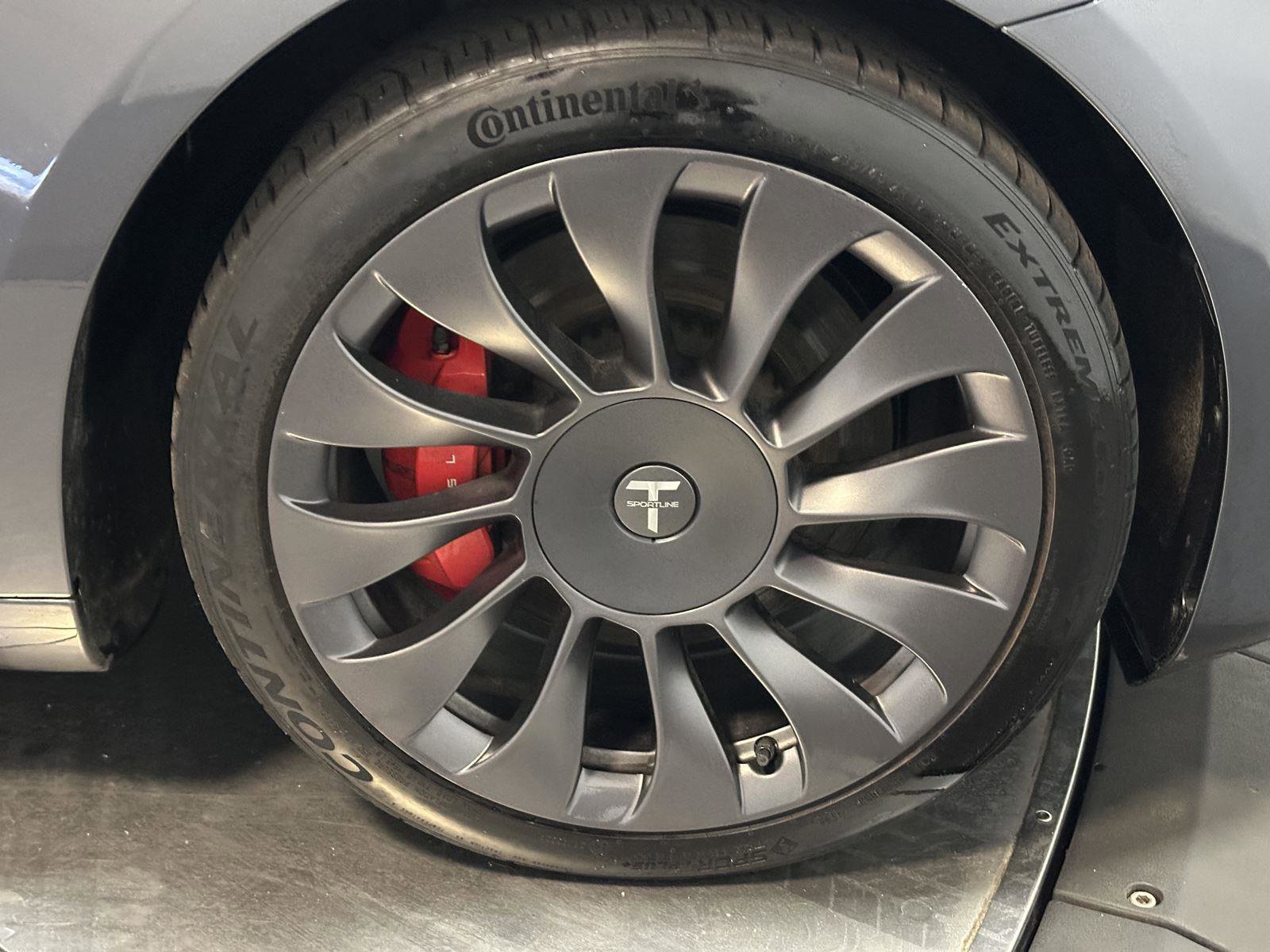 Used 2023 Tesla Model 3 Performance image 17