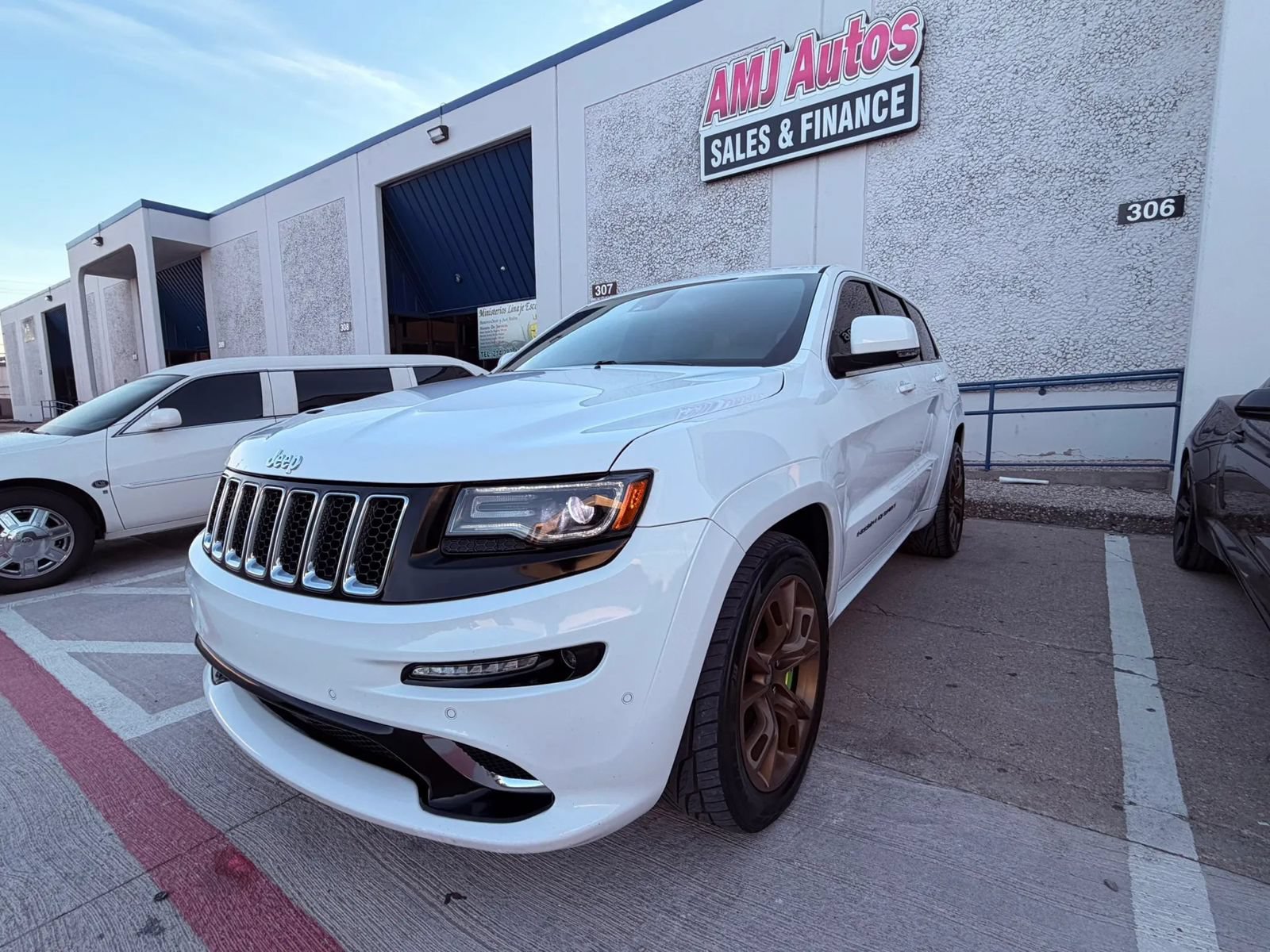 Used 2015 Jeep Grand Cherokee SRT w/ Trailer Tow Group IV AWD/4WD image 1