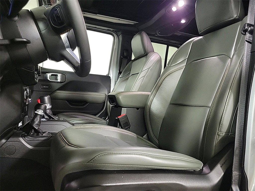 Used 2024 Jeep Wrangler High Altitude image 13